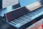 OnePlus фортепіано