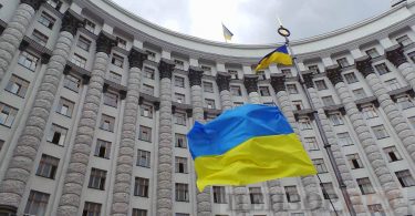 Україна зробила першу виплату за ВВП-варантами