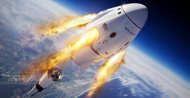 SpaceX запустить перший «аматорський» рейс на орбіту Землі