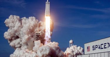 SpaceX припинила випуск пілотованих кораблів Dragon