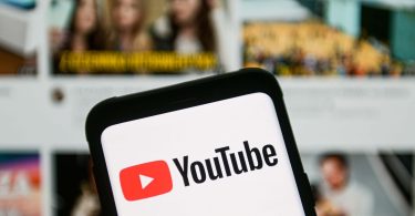 "Економна" версія YouTube для смартфонів припиняє своє існування