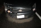 Водій розбив авто і поставив ліхтарики замість фар