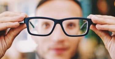 Xiaomi запатентувала розумні окуляри з медичними функціями