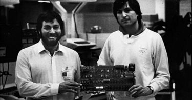 Комп'ютер Apple 1976 року випуску продають за $ 1,5 мільйона