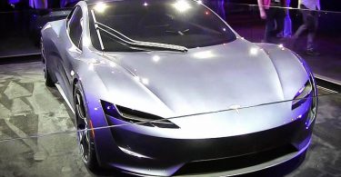 Новий Tesla Roadster отримає один електромагнітний «двірник»