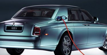Бос Rolls-Royce підтвердив ім'я першого електромобіля марки