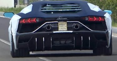 Відео: Lamborghini тестує секретний суперкар