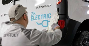 Renault побудує «електричне місто» з трьох заводів
