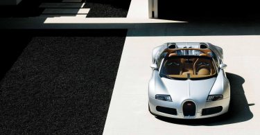 Bugatti відреставрувала і продала перший Veyron Grand Sport