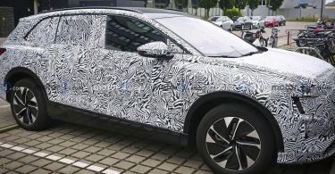 Audi готує новий електрокросовер: перші фотографії