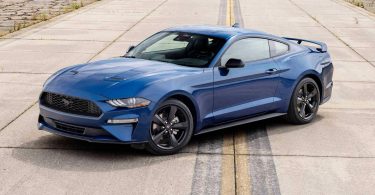 Ford Mustang нового покоління стане гібридом