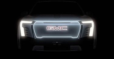Відео: GMC готує електричну версію пікапа Sierra