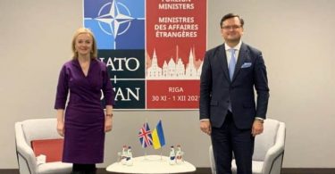 Глава МЗС України відвідає Велику Британію
