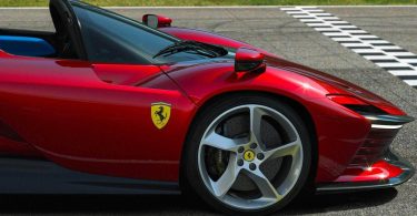Ferrari звільнить трьох топ-менеджерів у рамках реорганізації компанії