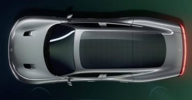 Електромобілі Mercedes-Benz оснастять сонячними батареями з 2024 року