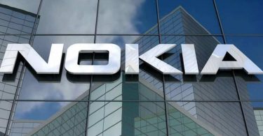 Nokia припиняє випуск флагманських смартфонів