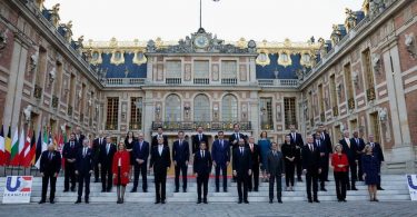 Лідери ЄС на зустрічі у Версалі
