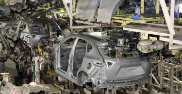 Mazda призупинить виробництво на заводах у Японії