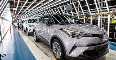 Toyota відновила роботу японських заводів
